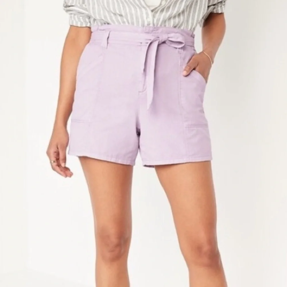 Old Navy Women’s High-Waisted Twill Workwear Shorts Lavender XL